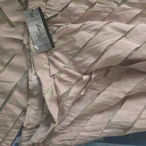 Skirt & top Medium size  New dress . In skirt tag is there .